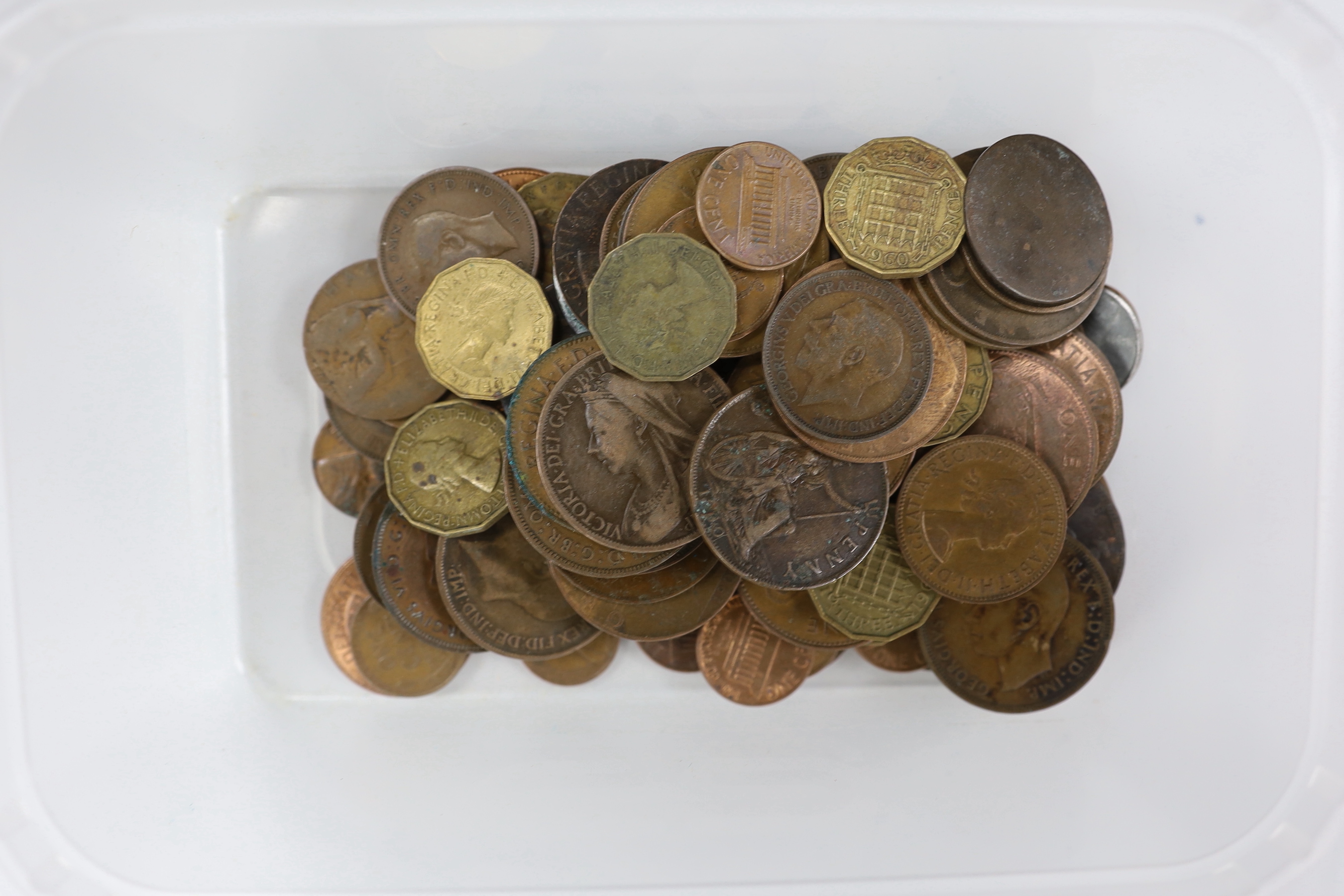 A quantity of QEII coins